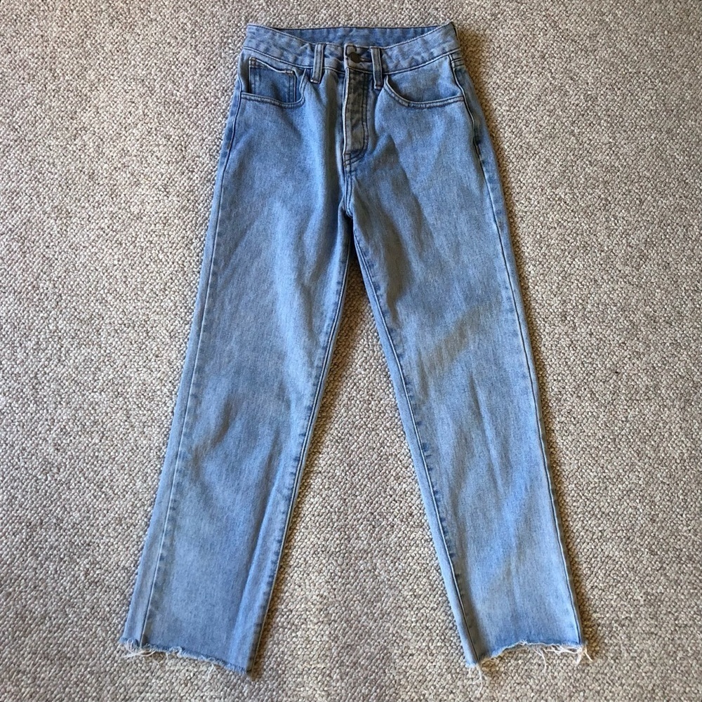 J. Galt Brandy Melville Light Wash High Rise Cropped Straight Leg Raw Hem Jeans